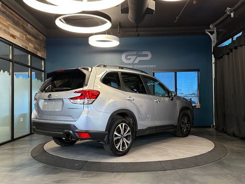 Used 2024 Subaru Forester Limited AWD/4WD image 3