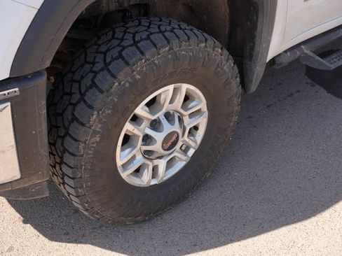 Used 2025 GMC Sierra 2500 Pro w/ 1SA Pro Safety Plus Package AWD/4WD image 7