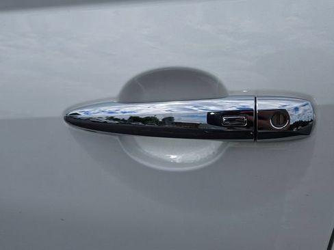 Used 2023 Nissan Altima 2.5 SV FWD image 10