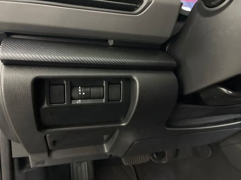 Used 2025 Subaru Crosstrek 2.5i Limited w/ Popular Package #4A image 21