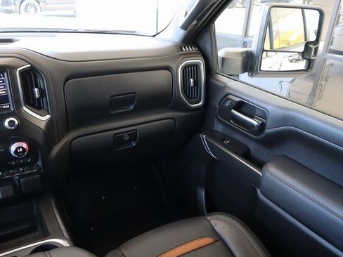 Used 2021 GMC Sierra 2500 AT4 image 22
