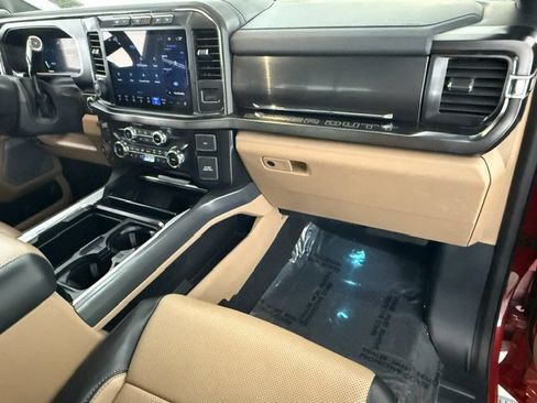 Certified 2024 Ford F250 Lariat w/ Lariat Ultimate Package AWD/4WD image 17