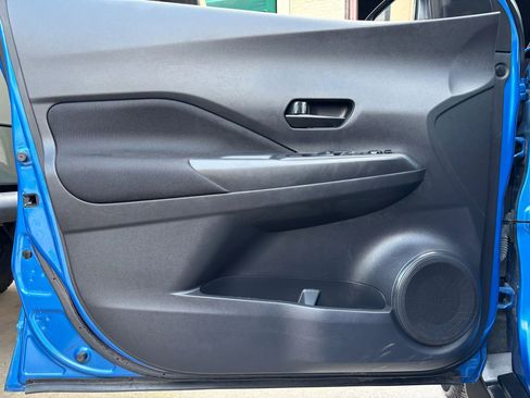 Used 2021 Nissan Kicks S image 41