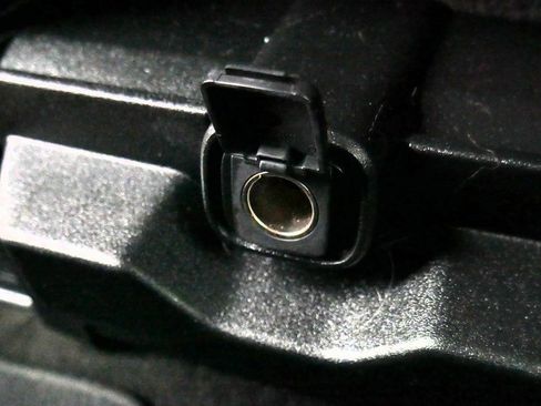 Used 2019 Ford F150 XLT image 25