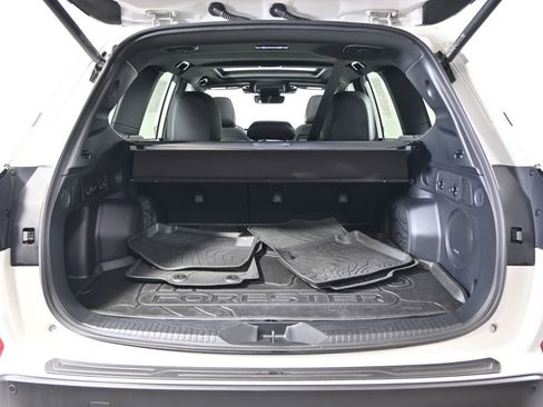 Used 2025 Subaru Forester Sport w/ Popular Package #1 AWD/4WD image 16