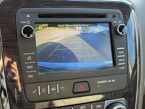 Used 2017 Buick Enclave Leather image 22