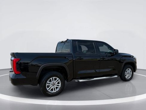 Used 2025 Toyota Tundra SR5 AWD/4WD image 4