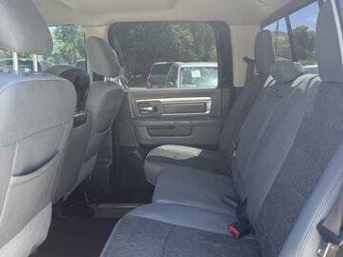 Used 2018 RAM 1500 Classic SLT AWD/4WD image 9