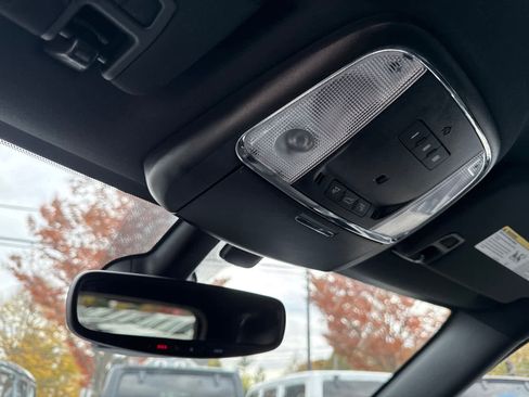 Used 2022 Jeep Grand Cherokee Laredo X image 27