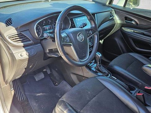 Used 2020 Buick Encore Preferred image 10