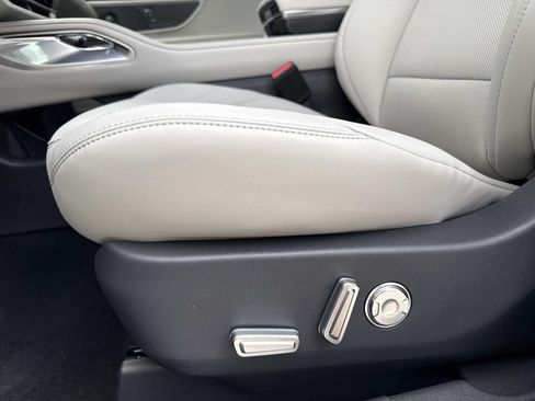 New 2026 Lincoln Nautilus Premier w/ Equipment Group 102A AWD/4WD image 20