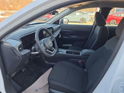 New 2026 Nissan Kicks S image 13