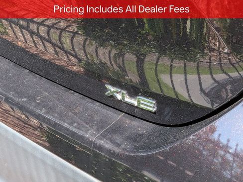 Used 2026 Toyota Highlander Limited AWD/4WD image 8