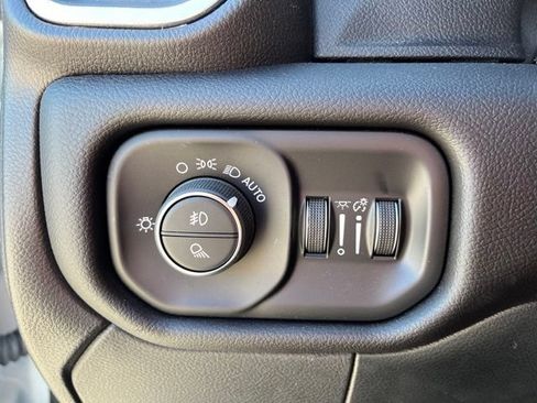 Used 2024 RAM 2500 Laramie AWD/4WD image 20