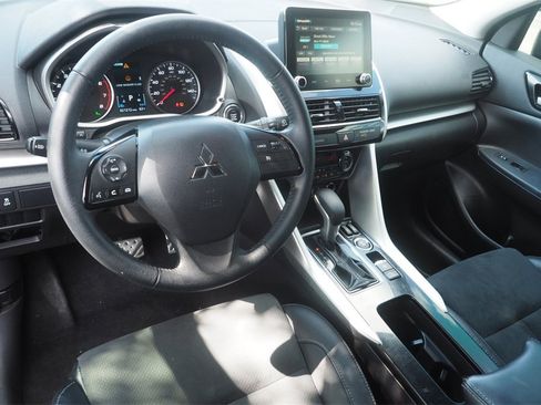 Used 2023 Mitsubishi Eclipse Cross SE image 10