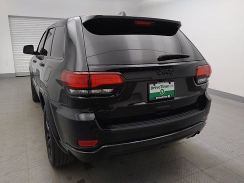 Used 2021 Jeep Grand Cherokee Laredo X AWD/4WD image 6