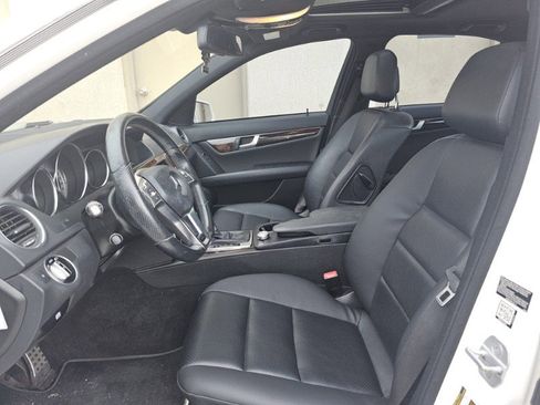 Used 2014 Mercedes-Benz C 250 Sport image 19
