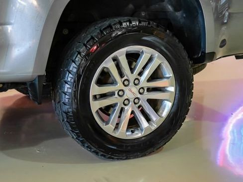 Used 2018 GMC Canyon SLT image 49