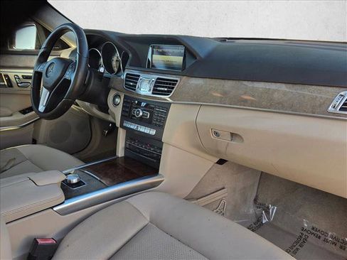 Used 2014 Mercedes-Benz E 350 Sedan image 21