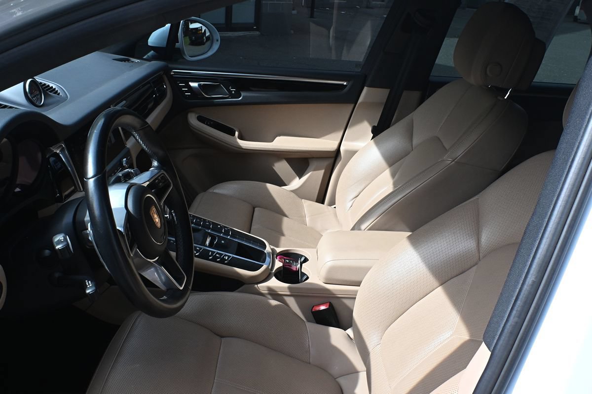 Used 2020 Porsche Macan AWD/4WD image 8