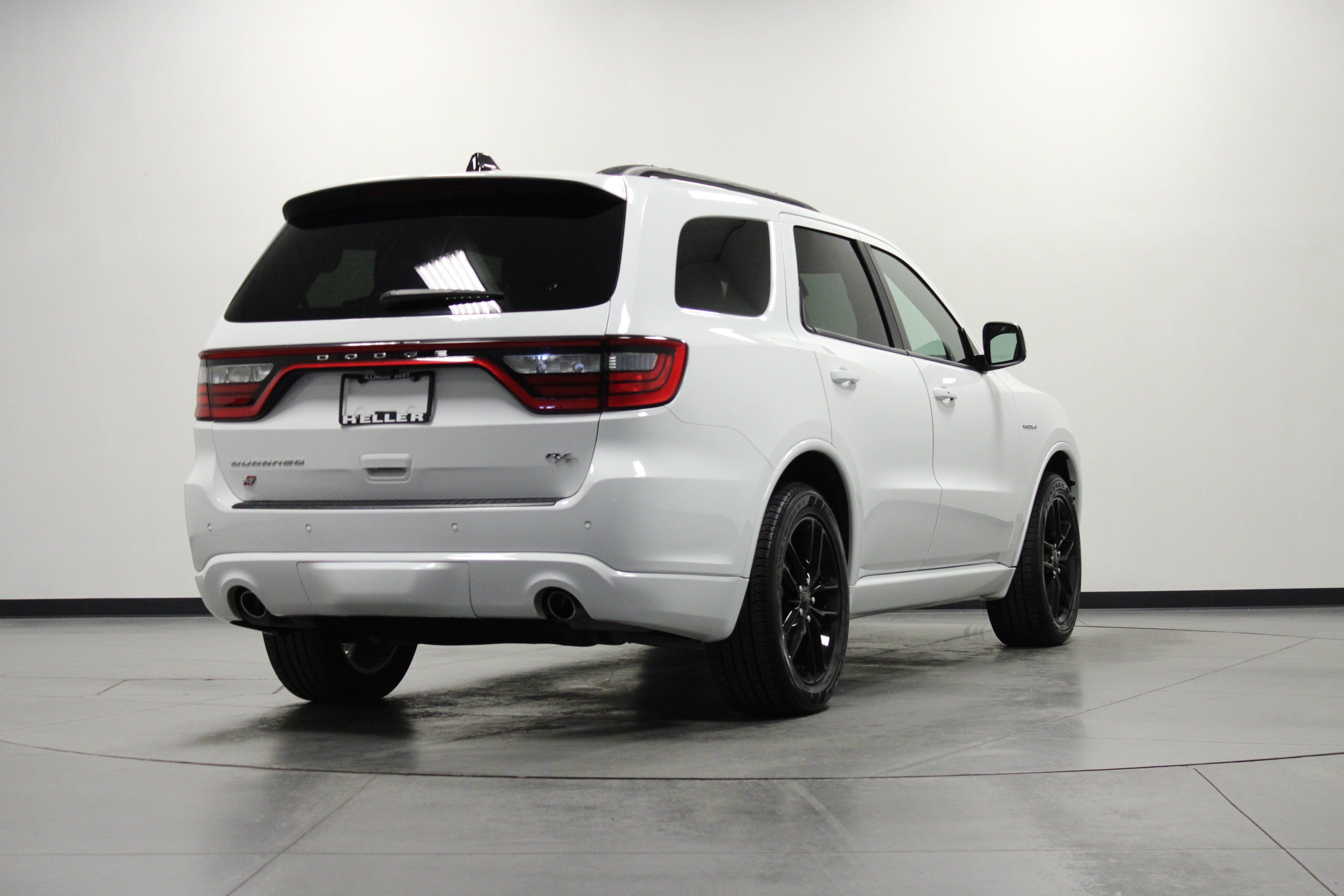 Used 2025 Dodge Durango R/T AWD/4WD image 4