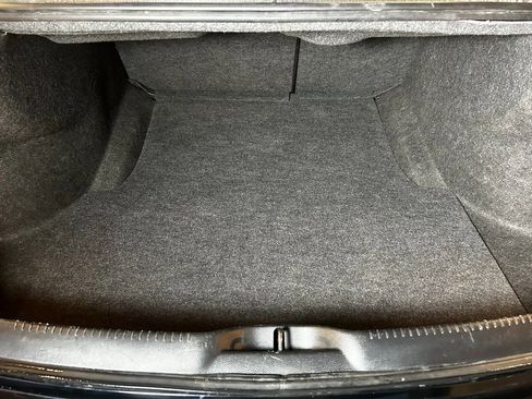 Used 2021 Chrysler 300 Touring L image 20