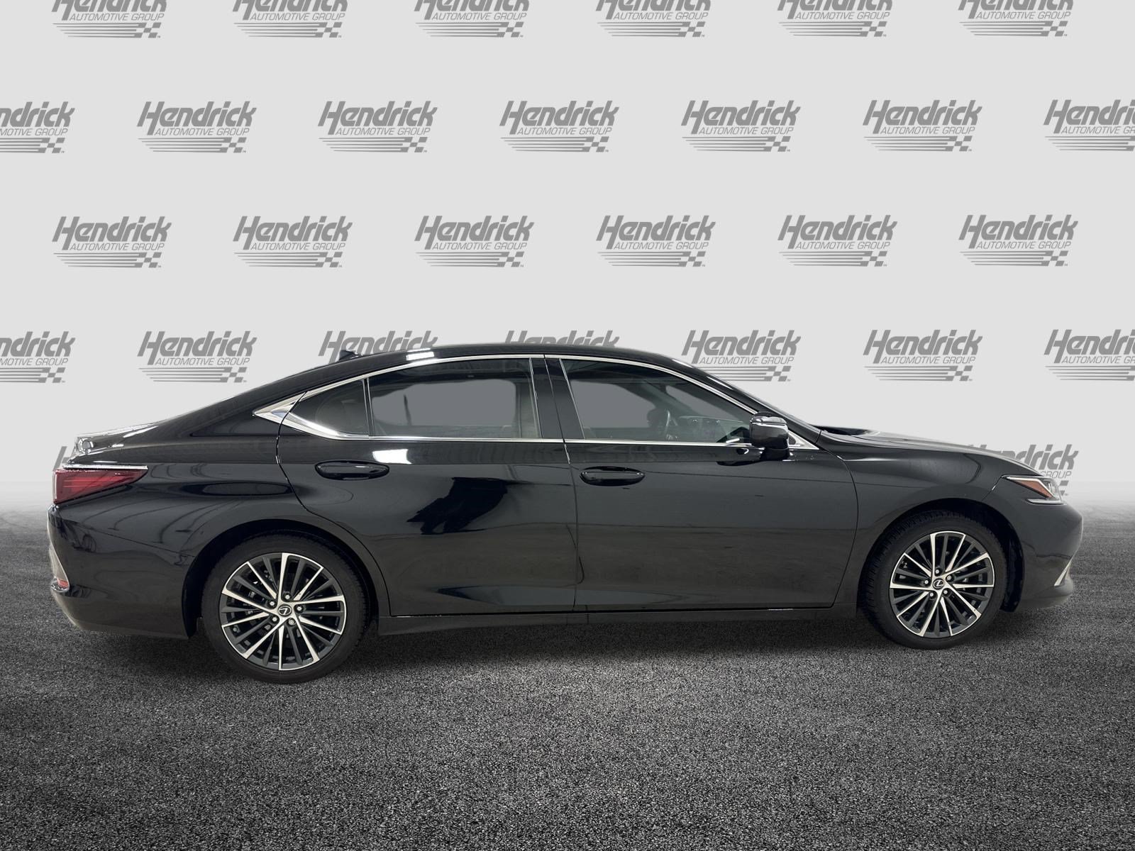 Used 2025 Lexus ES 350 w/ Premium Package FWD image 11