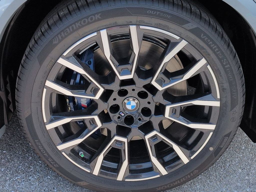 New 2026 BMW X5 xDrive50e w/ M Sport Package AWD/4WD image 11