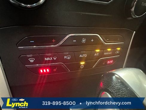Used 2017 Ford Edge SEL w/ Equipment Group 201A AWD/4WD image 12