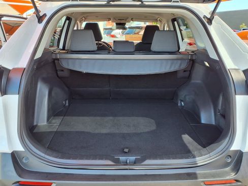 Certified 2025 Toyota RAV4 XLE FWD image 8