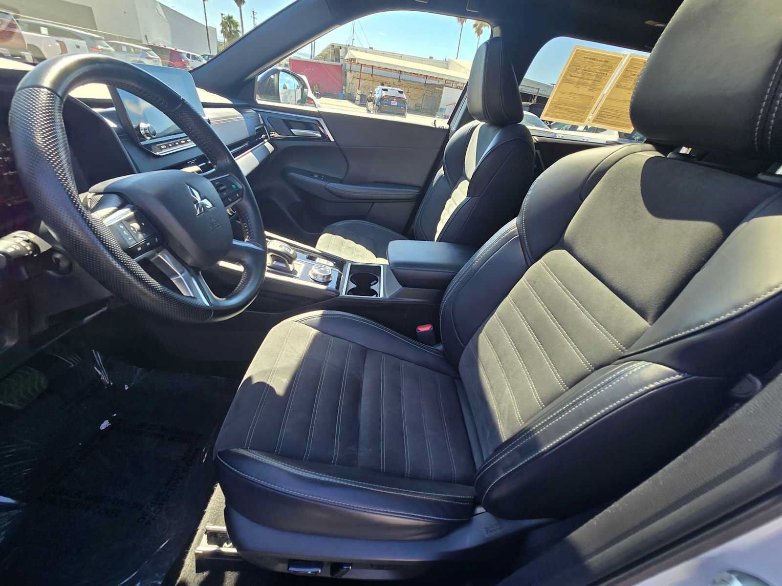 Used 2024 Mitsubishi Outlander Ralliart AWD/4WD image 23