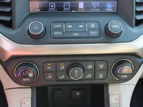 Certified 2018 GMC Acadia Denali w/ Technology Package AWD/4WD image 21