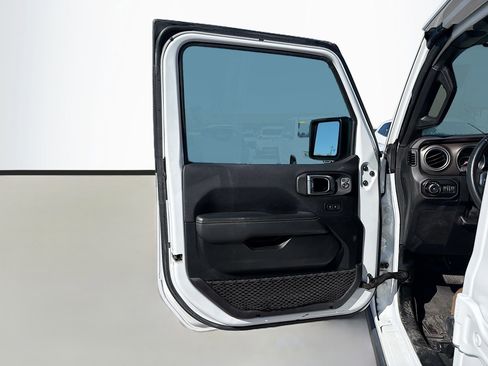 Used 2021 Jeep Wrangler Unlimited Rubicon w/ LED Lighting Group image 21