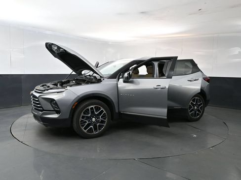 Used 2023 Chevrolet Blazer Premier w/ Enhanced Convenience Package AWD/4WD image 27