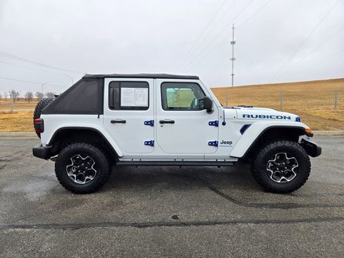 Used 2023 Jeep Wrangler Unlimited Rubicon 4xe image 2