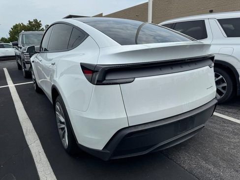 Used 2026 Tesla Model Y Long Range AWD/4WD image 4