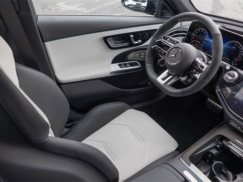 New 2026 Mercedes-Benz E 53 AMG e 4MATIC Sedan image 23