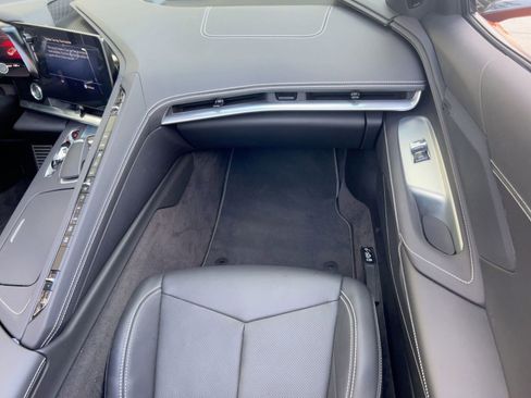 Used 2023 Chevrolet Corvette Stingray Convertible w/ Z51 Performance Package image 29