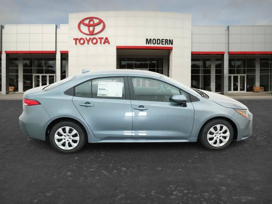 New 2027 Toyota Corolla LE FWD image 7