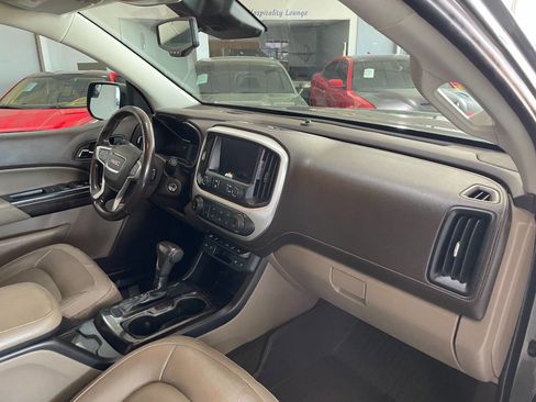 Used 2019 GMC Canyon SLT w/ Driver Alert Package image 32
