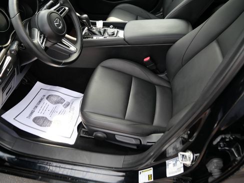 Used 2019 MAZDA MAZDA3 Sedan w/ Select Package FWD image 9