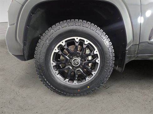 Used 2022 Toyota Tundra SR5 w/ TRD Off-Road Premium Package image 14