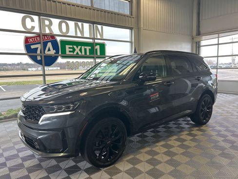 Used 2022 Kia Sorento SX image 3