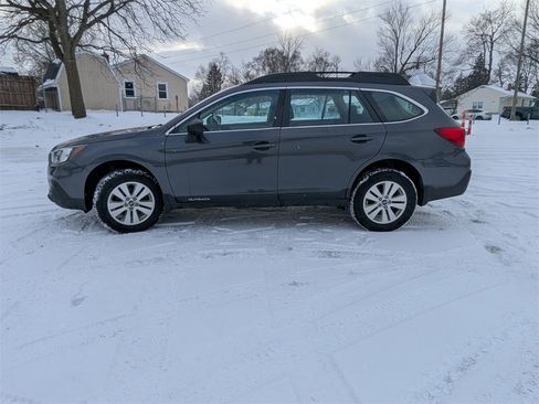 Used 2019 Subaru Outback 2.5i image 2
