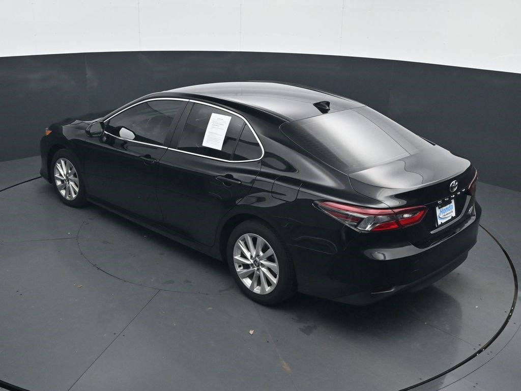 Used 2024 Toyota Camry LE FWD image 30
