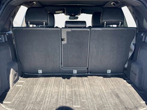 Used 2021 Land Rover Discovery Sport S image 12