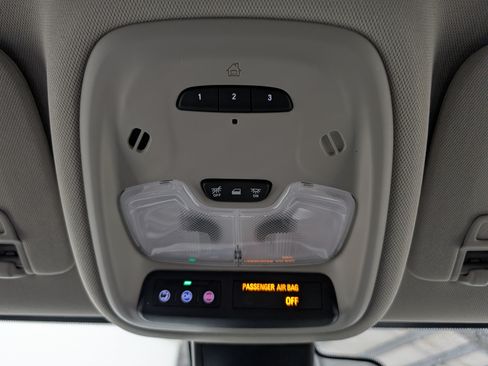 Used 2025 Buick Encore GX Avenir w/ Avenir Technology Package AWD/4WD image 24