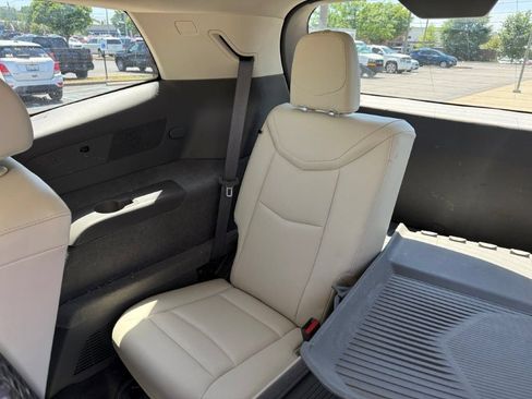 Used 2024 Cadillac XT6 Premium Luxury w/ Technology Package AWD/4WD image 24