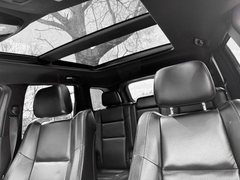 Used 2015 Jeep Grand Cherokee Limited w/ Luxury Group II image 25