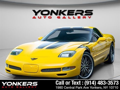 Used 2003 Chevrolet Corvette Z06 w/ Memory Package, 3 Drivers image 3